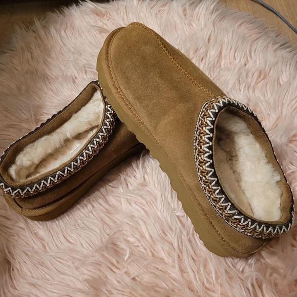 UGG Tasman Slippers